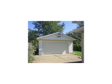 2 car garage with keyless entry