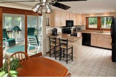 81 South St, Duxbury, MA 02332 - photo 2