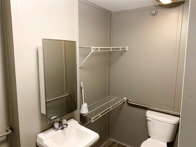 3621 County Road 161 unit I, Alvin, TX 77511 - photo 7