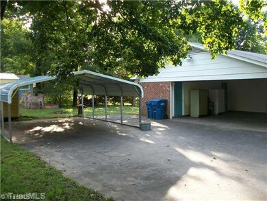 5502 Hidden Valley Rd, Greensboro, NC 27407 - photo 3