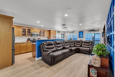 909Narragansett-34