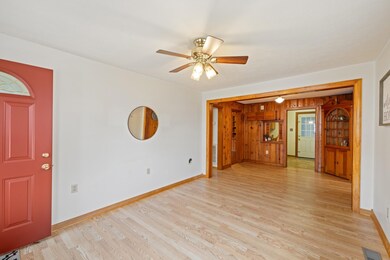 1807 Orchard Ln, Staunton, VA 24401 - photo 6