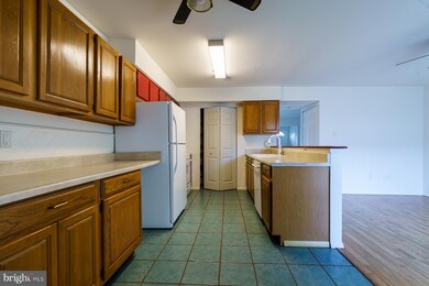 429 Colonial Dr, East Greenville, PA 18041 - photo 3