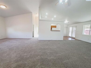 534 S Perry Ct, Kennewick, WA 99336 - photo 5