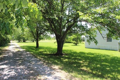 112 Geis Dr, Pottsboro, TX 75076 - photo 3