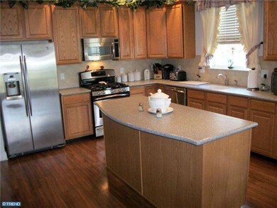 28 Mansion Dr, Swedesboro, NJ 08085 - photo 3