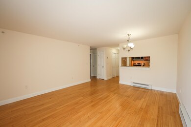 92 Eastern Ave unit 304, Manchester, NH 03104 - photo 7