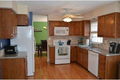 78 Jennifer Ln, Morrisville, PA 19067 - photo 5