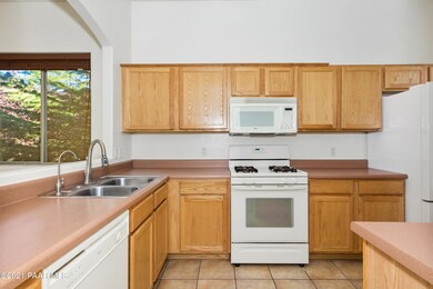 007_Kitchen