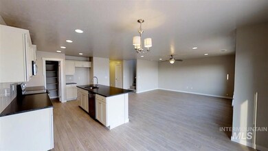 2381 N Greenville Ave, Kuna, ID 83634 - photo 4