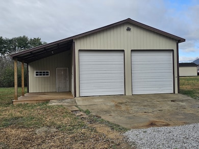 742 Laws Rd, McMinnville, TN 37110 - photo 3