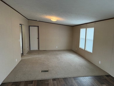 980 Market St, Elkton, TN 38455 - photo 4