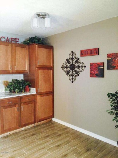 1040 E Griswold Rd, Phoenix, AZ 85020 - photo 7