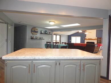 310 Toll Cir, Bluffton, IN 46714 - photo 6