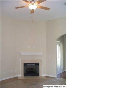Vaulted ceilings w/arched doorways