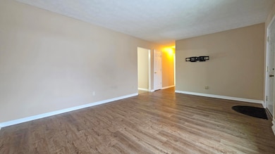 1033 Wedgewood Rd, Lexington, KY 40514 - photo 5