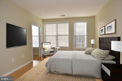 1321 N Adams Ct unit 202, Arlington, VA 22201 - photo 6