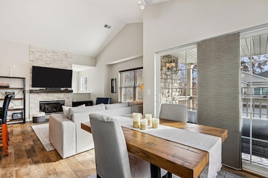 N16W26500 Meadowgrass Cir unit B, Pewaukee, WI 53072 - photo 7