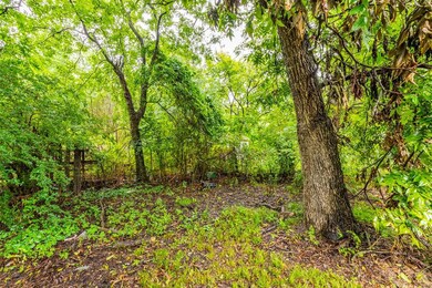 1014 Pine St, Bonham, TX 75418 - photo 7