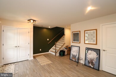 7212 Clagett Dr, Hyattsville, MD 20785 - photo 6