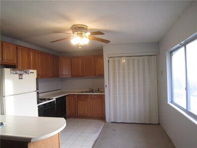 813 S 5th Place, Mattoon, IL 61938 - photo 6