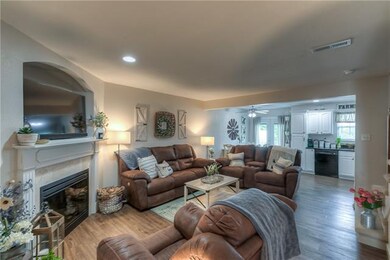 21010 Millridge St, Spring Hill, KS 66083 - photo 4