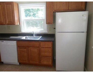 55 Blodgett St unit 1, Springfield, MA 01108 - photo 3