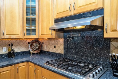 121 Red Maple-Kitch5