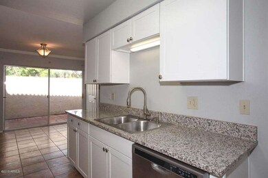Kitchen4.jpg
