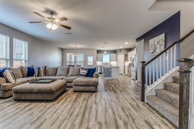 1113 W Ash St, Celina, TX 75009 - photo 3