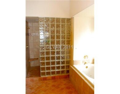 Master Bath/Spa.
