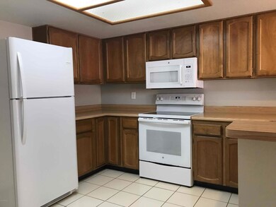 526 E Topeka Dr, Phoenix, AZ 85024 - photo 7