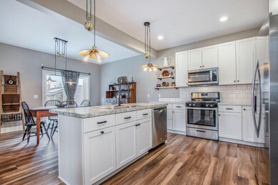 11883 KITCHEN