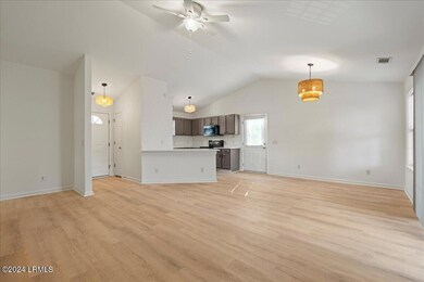 05-Living Panorama