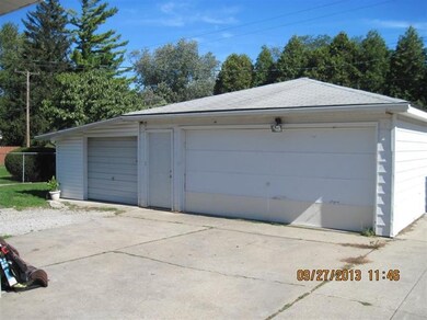 9043 Hess Dr, Highland, IN 46322 - photo 5