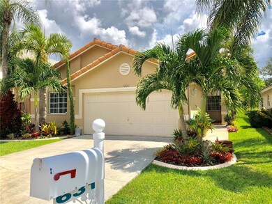 631 SW 176th Ave, Pembroke Pines, FL 33029 - photo 2