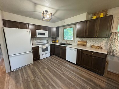 815 6th St N, New Ulm, MN 56073 - photo 3