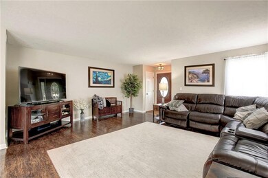 12817 Touchdown Dr, Fishers, IN 46037 - photo 6