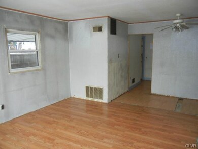 1515 Valley Rd, Bethlehem, PA 18018 - photo 4