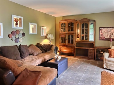 5003 N Cornwall Dr, Muncie, IN 47304 - photo 4