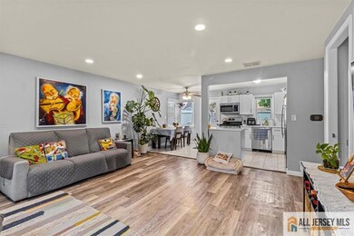 60 Sycamore St, Carteret, NJ 07008 - photo 4