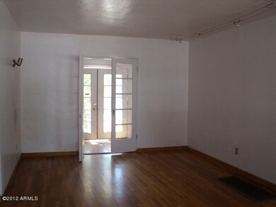 023-251426 Living Room Back