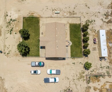 6275 Holiday Ave, Rosamond, CA 93560 - photo 5