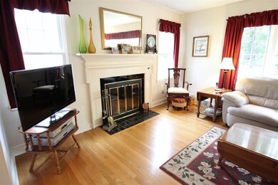 1539 Regent St, Schenectady, NY 12309 - photo 5