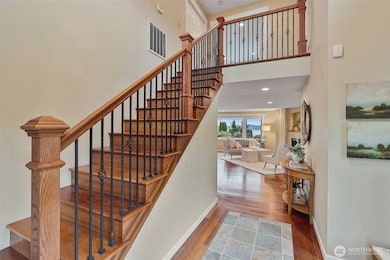 Entry     9903 View Street W