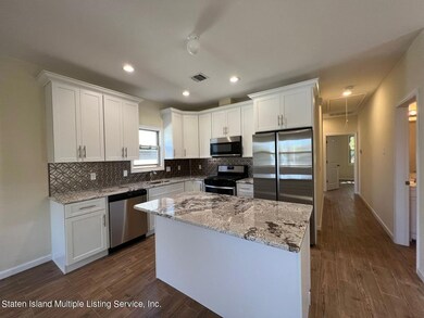 170 Edgegrove Ave unit 2, Staten Island, NY 10312 - photo 3