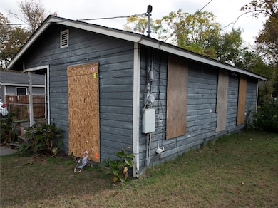 3818 Penelope St, Dallas, TX 75210 - photo 3