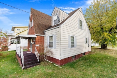 702 Westview St, Narrows, VA 24124 - photo 6