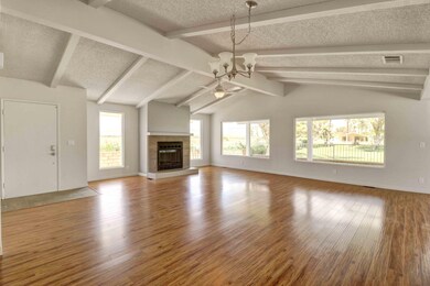 74628 gaucho way -10