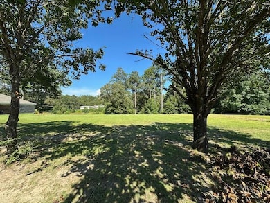 22 Lakeview Rd, Columbia, MS 39429 - photo 4